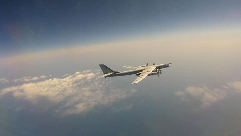 Российские Ту-95МС и ВВС Китая провели патрулирование над Тихим океаном