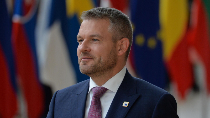 Президент Словакии усомнился, что военная помощь поможет Украине победить