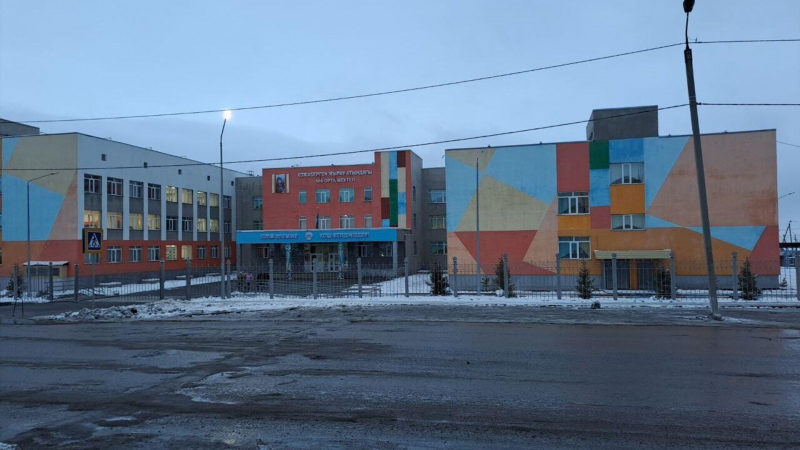 Три школьника пострадали в Петропавловске из-за рухнувшей с потолка штукатурки