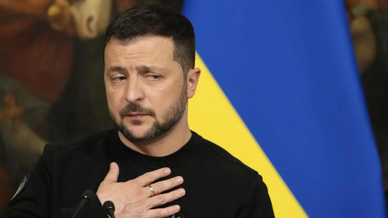 В Раде оценили шансы Зеленского сохранить власть на Украине