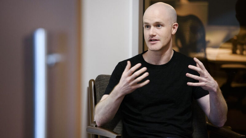 Глава Coinbase не согласен с обвинениями в провале законопроекта CLARITY